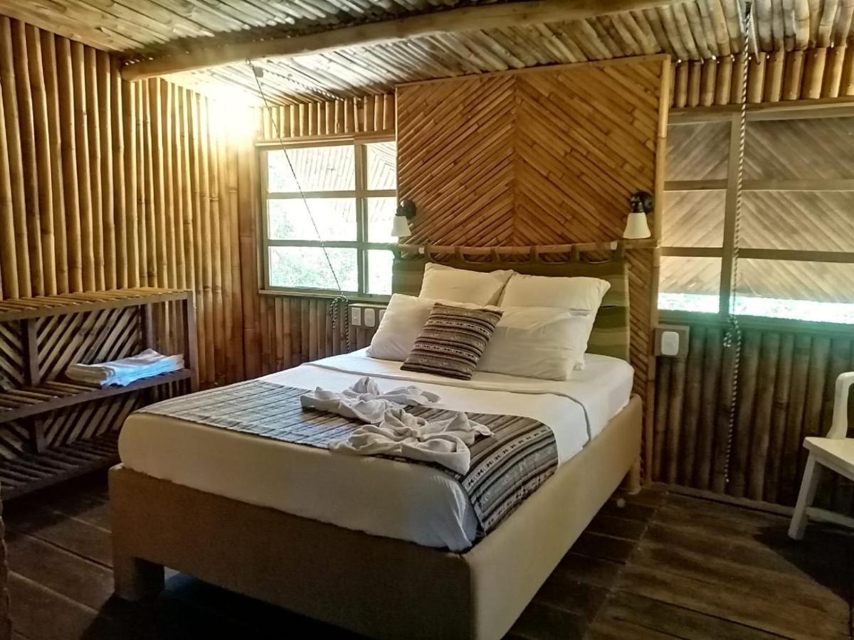 Tortugal Boutique River Lodge Ріо-Дульсе Екстер'єр фото
